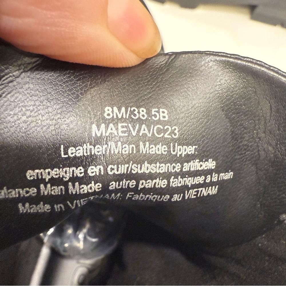 Karl Lagerfeld Maeva Women’s Embellished Black Leather Combat Boot Zip Up Sz 8 - Picture 10 of 10